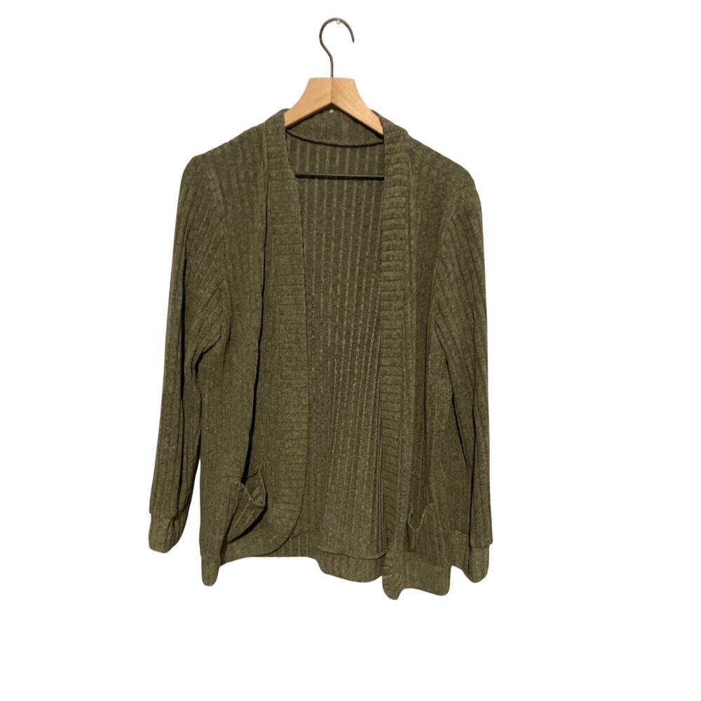 Women’s size 1X olive green open front sweater